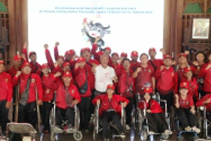 Jelang Pembukaan PEPARPROV, Pj Bupati Pati Lepas 38 Atlet Jelang Pembukaan PEPARPROV, Pj Bupati Lepas 38 Atlet