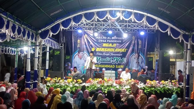 Kru Aswirusani Ikut Ngaji Dan Sholawat Bersama Warga Desa Pandean Kru Aswirusani Ikut Ngaji Dan Sholawat Bersama Warga Desa Pandean