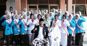 Penjabat Bupati Pati Hadiri Apel Hari Santri Nasional 2023 di MA Silahul Ulum Penjabat Bupati Pati Hadiri Apel Hari Santri Nasional 2023 di MA Silahul Ulum