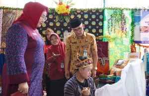 Mandiri dan Kreatif, Anak Disabilitas Sragen Hasilkan Batik Kontemporer dan Sibori Mandiri dan Kreatif, Anak Disabilitas Sragen Hasilkan Batik Kontemporer dan Sibori
