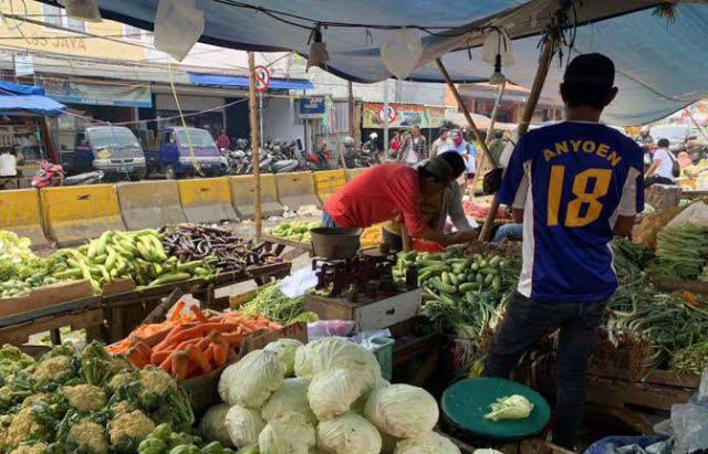 Pj Bupati Bekasi Imbau Masyarakat Bijak Berbelanja di Bulan Ramadan