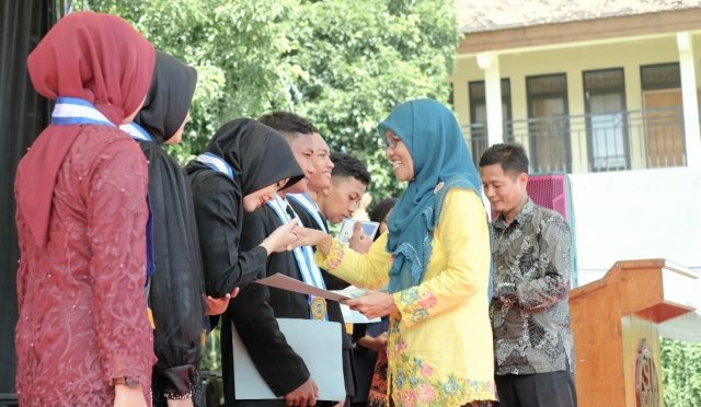 Pemkab Rembang Kembali Buka Pendaftaran Beasiswa Prestasi Pendidikan Tinggi