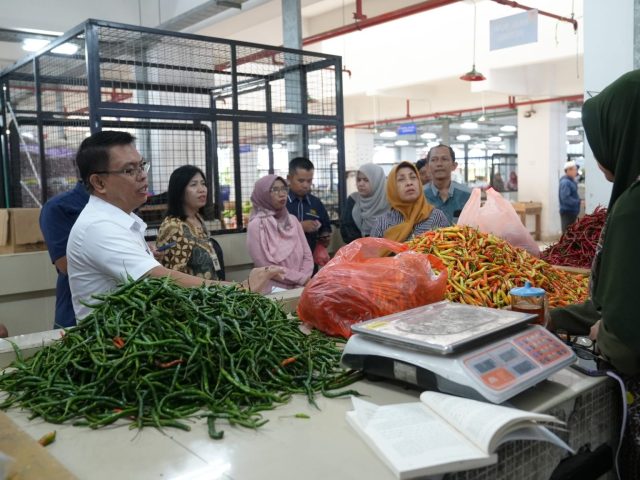 Pantau Pasar Johar, Bapanas RI Dapati Harga Pangan Stabil