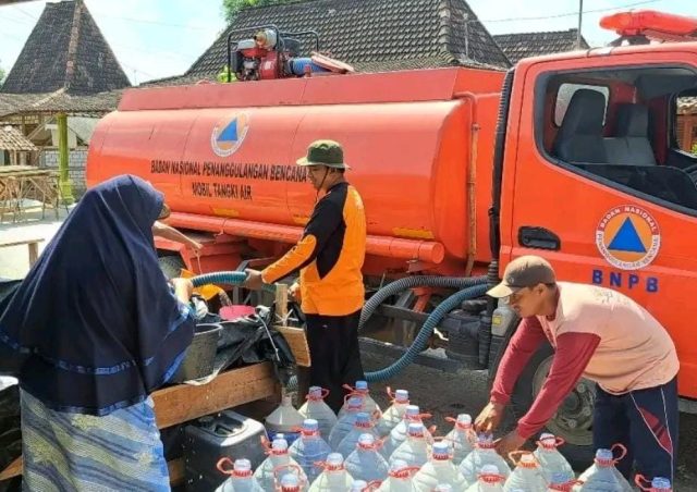 BPDB Kabupaten Pati terus melakukan droping aiir bersih