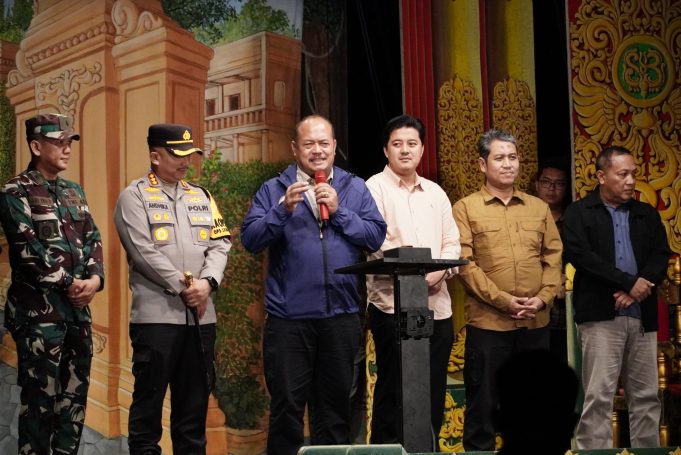 Pj Bupati Pati Pantau Perayaan Tahun Baru Pj Bupati Pati Pantau Perayaan Tahun Baru