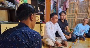 Kunjungi Pati, Utusan Gus Miftah Berikan Bantuan untuk Pemuda Yatim yang Viral Kunjungi Pati, Utusan Gus Miftah Berikan Bantuan untuk Pemuda Yatim yang Viral