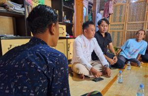 Kunjungi Pati, Utusan Gus Miftah Berikan Bantuan untuk Pemuda Yatim yang Viral Kunjungi Pati, Utusan Gus Miftah Berikan Bantuan untuk Pemuda Yatim yang Viral