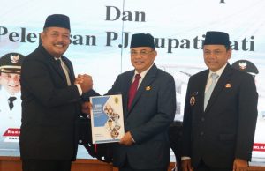 Hadiri Serah Terima Jabatan, Sudewo Berkomitmen Tingkatkan Capaian Prestasi Kabupaten Pati Hadiri Serah Terima Jabatan, Sudewo Berkomitmen Tingkatkan Capaian Prestasi Kabupaten Pati