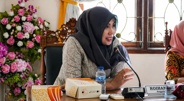 Banyak Anak Gunakan Sepeda Listrik, DPRD Pati Minta Pengawasan Orang Tua Ditingkatkan Anggota Komisi C DPRD Kabupaten Pati, Muntamah.