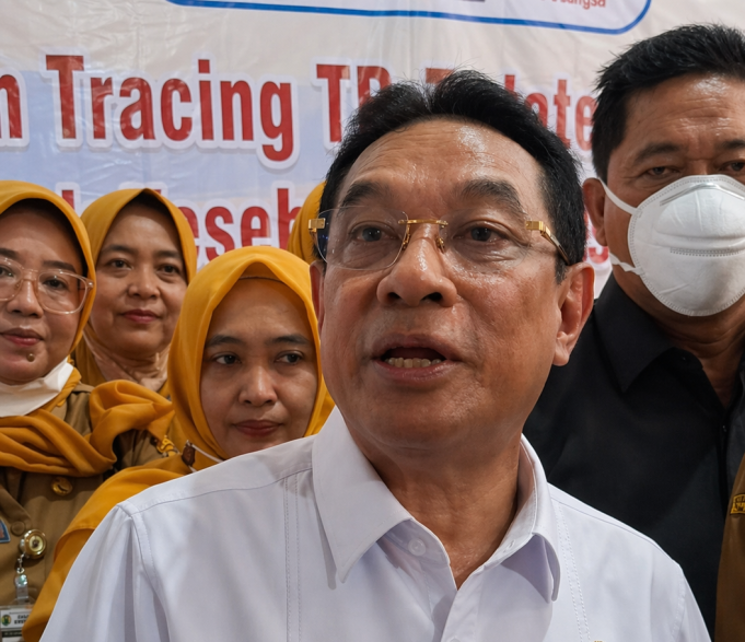 DPRD Pati Apresiasi Kunjungan Wamenkes, Fokus Tekan 2.658 Kasus TBC Benjamin Paulus Octavianus, Wakil Menteri Kesehatan Republik Indonesia
