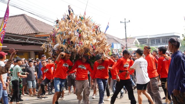 Empat Jembul Diarak, Sumpah Ratu Kalinyamat Hidup dalam Tradisi Tulakan