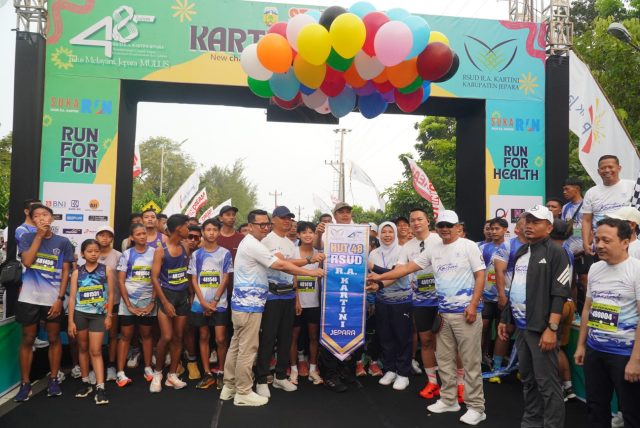 Fun Run RSUD RA Kartini, Bule Belanda Kepincut Alam Hingga Kuliner Jepara