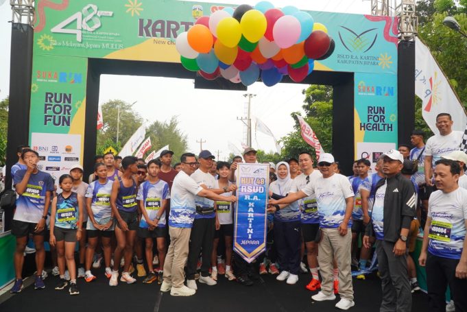 Fun Run RSUD RA Kartini, Bule Belanda Kepincut Alam Hingga Kuliner Jepara Fun Run RSUD RA Kartini, Bule Belanda Kepincut Alam Hingga Kuliner Jepara