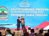 Progresif Tangani Stunting, Ahmad Luthfi Raih National Governance Award Gubernur Jawa Tengah Ahmad Luthfi menerima penghargaan National Governance Award 2026.