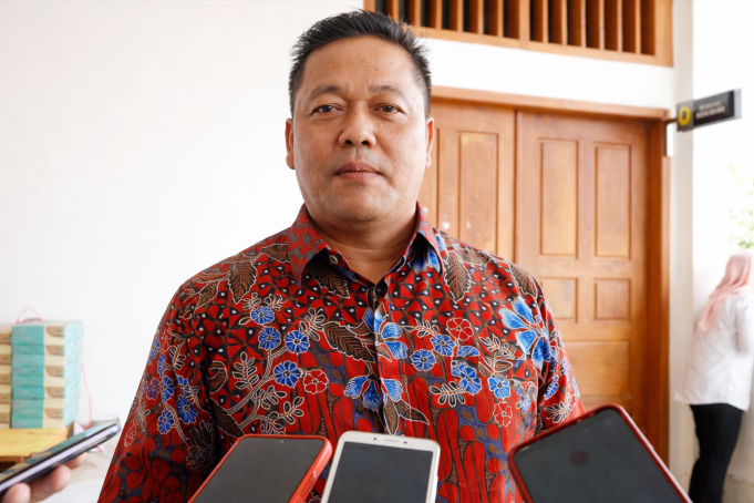 Tak Tahan Jalan Rusak, Warga Protes! DPRD Pati Dorong Solusi Permanen Ketua DPRD Kab. Pati, Ali Badrudin
