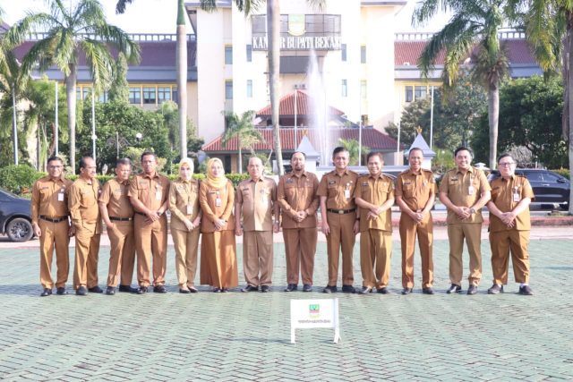 Pemkab Bekasi mulai menerapkan kebijakan WFH bagi ASN sebagai tindak lanjut surat edaran Kemendagri tertanggal 31 Maret 2026 tentang penyesuaian budaya ke Pemerintah Kabupaten Bekasi mulai menerapkan kebijakan Work From Home (WFH) bagi Aparatur Sipil Negara (ASN) sebagai tindak lanjut surat edaran Kementerian Dalam Negeri tertanggal 31 Maret 2026 tentang penyesuaian budaya kerja. foto Jaja Jaelani