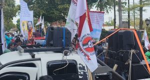 Massa AMPB Kepung Polresta Pati, Soroti Dugaan Pelanggaran dan Kinerja Aparat Aliansi Masyarakat Pati Bersatu (AMPB) menggelar aksi unjuk rasa di depan Polresta Pati