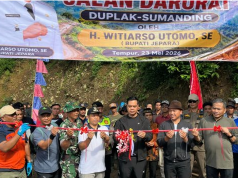 Bupati Jepara Resmikan Jalur Alternatif Duplak–Sumanding, Warga Sambut Harapan Baru Bupati Jepara H. Witiarso Utomo bersama jajaran pejabat teras Pemerintah Kabupaten Jepara resmi membuka jalur alternatif Duplak–Sumanding