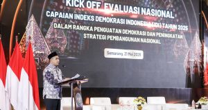 Indeks Demokrasi Indonesia di Jateng Terus Membaik Lampaui Nasional Wakil Gubernur Jawa Tengah, Taj Yasin Maimoen