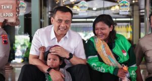 Pantau Aksi Demo, Ahmad Luthfi Terima Keluhan-Keluhan Driver Ojol Pantau Aksi Demo, Ahmad Luthfi Terima Keluhan-Keluhan Driver Ojol