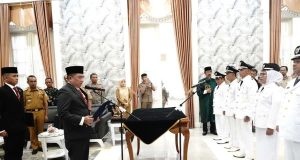 Bupati Garut Instruksikan Kepala Desa Proaktif Atasi Persoalan Pendidikan dan Stunting