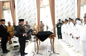 Bupati Garut Instruksikan Kepala Desa Proaktif Atasi Persoalan Pendidikan dan Stunting