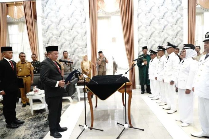 Bupati Garut Instruksikan Kepala Desa Proaktif Atasi Persoalan Pendidikan dan Stunting