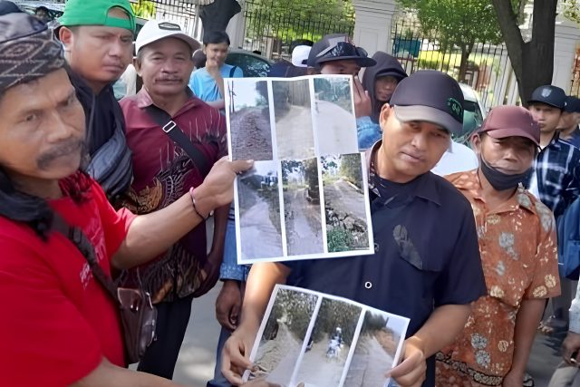 Keluhkan Akses Jalan yang Rusak Parah, Warga Sukolilo Audiensi dengan Plt Bupati Pati