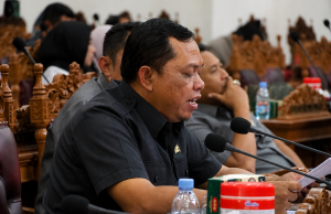 Baru Dua Ruas Dikerjakan, DPRD Pati Minta Warga Bersabar Menanti Program Perbaikan Jalan Sekretaris Komisi A DPRD Kabupaten Pati, Kastomo