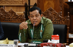Dalam Pelestarian Tradisi Sedekah Bumi, DPRD Pati Dorong Keterlibatan Pemerintah Sekretaris Komisi A DPRD Kabupaten Pati, Kastomo