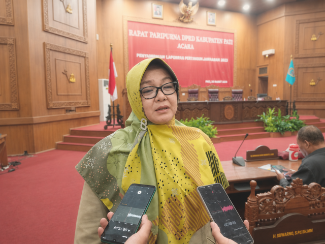 Ketua Fraksi Golkar DPRD Kabupaten Pati, Endah Sri Wahyuningati Ketua Fraksi Golkar DPRD Kabupaten Pati, Endah Sri Wahyuningati
