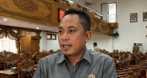 DPRD Pati Siap Perjuangkan Bantuan Sembako bagi 1.853 Jompo dan Janda Nelayan Ketua Komisi B DPRD Kabupaten Pati, Muslihan