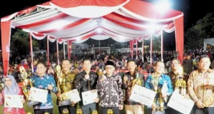 Bukan Sekadar Makanan, Kuliner Khas Pati Dinilai Bisa Dongkrak Ekonomi UMKM Pesta Rakyat dan Selametan Agung Festival Adhi Loka Kabupaten Pati 2026 di Alun-Alun Simpang Lima Pati, Selasa (18/8/2026) malam