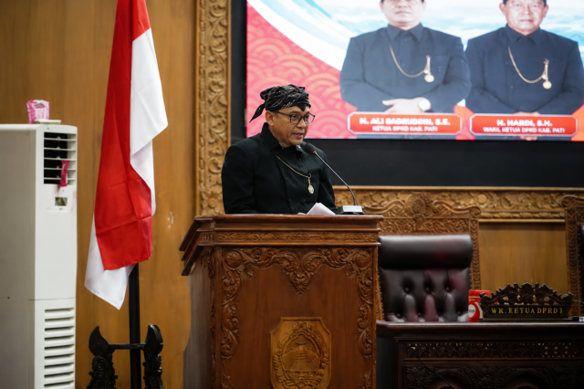 Plt Bupati Pati Risma Ardhi Chandra. Plt Bupati Pati Risma Ardhi Chandra.