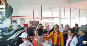 Pemkab Pati Dorong Penguatan Kerja Sama Antara Sekolah dan Dunia Industri Pelaksana Tugas (Plt) Bupati Pati Risma Ardhi Chandra, saat menghadiri Peresmian Tempat Uji Kompetensi (TUK) Astra Honda Motor di Kampus 3 SMK Bhina Tunas Bhakti Juwana