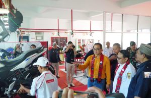 Pemkab Pati Dorong Penguatan Kerja Sama Antara Sekolah dan Dunia Industri Pelaksana Tugas (Plt) Bupati Pati Risma Ardhi Chandra, saat menghadiri Peresmian Tempat Uji Kompetensi (TUK) Astra Honda Motor di Kampus 3 SMK Bhina Tunas Bhakti Juwana