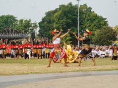 Tak Sekadar Tampil, Ketua DPRD Pati : 1.000 Pelajar Pati Jadi Bagian dari Upaya Menjaga Seni Tradisional Pertunjukan Tari Kolosal 1.000 pelajar tingkat SD dan SMP se-Kabupaten Pati yang digelar pada Minggu (23/8/2026) dan berlangsung di Alun-Alun Simpang Lima Pati
