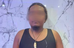 Viral Video Pria Hunus Keris di Aksi Demo Bank Mandiri Pati, Polisi Amankan MB