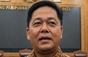 Buang Sampah Sembarangan Jadi Kebiasaan Buruk, Ali Badrudin Ajak Warga Pati Lebih Peduli Ketua DPRD Kabupaten Pati, Ali Badrudin