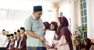 Hafal Al-Qur’an di Usia Belia, 41 Anak di Pati Dapat Tali Asih dari Wagub Taj Yasin