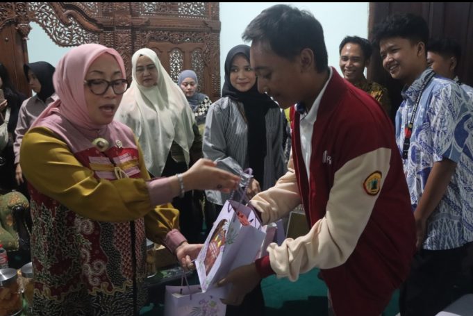 Menteri PPA Ajak Generasi Muda Kabupaten Semarang Kreatif dan Peduli Sesama