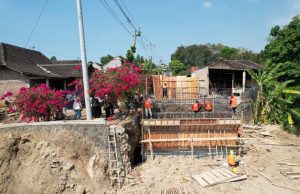 Jembatan Bendronggeni Direkonstruksi, Lebarnya Bertambah Lebih Dua Kali Lipat
