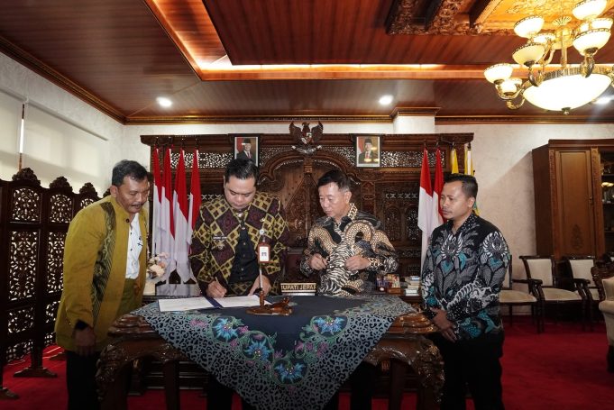 Gandeng Express Bahari, Pemkab Jepara Siap Benahi Fasilitas Utama Pelabuhan Karimunjawa