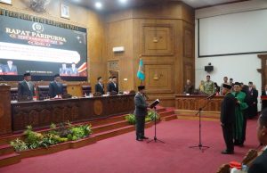 Plt Bupati Pati Sampaikan Penghormatan untuk Almarhum Riyanto di Pelantikan PAW DPRD