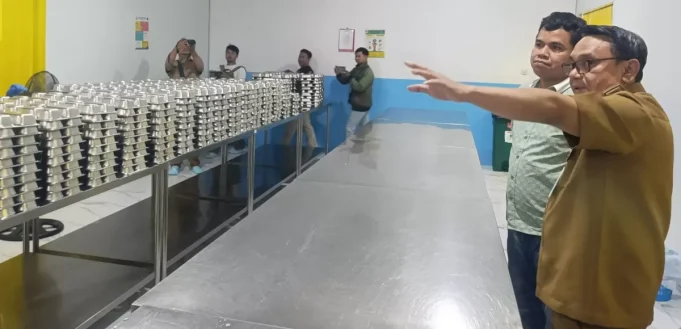 Diberi Tenggat Satu Minggu, Dapur MBG di Pati Wajib Ganti Alat Masak Tak Higienis Plt Bupati Pati, Risma Ardhi Chandra