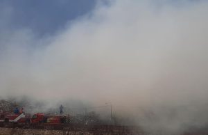 Diduga Dipicu Bakar Sisa Jerami Tebu, Api Ludeskan TPS Plosojenar Jakenan