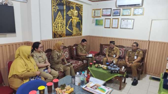 Wabup Sragen Minta Perangkat Desa Kenali Warga dan Kriteria Bantuan agar Program Kemiskinan Tepat Sasaran